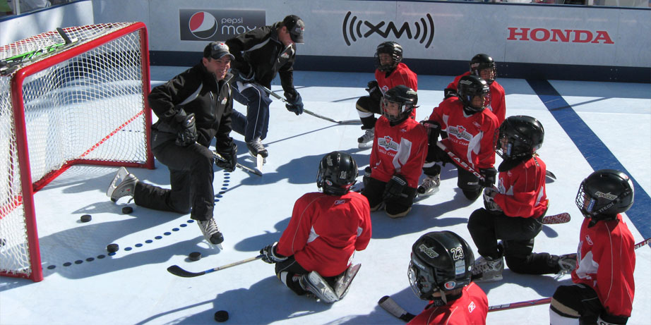 hockey players synthetic ice